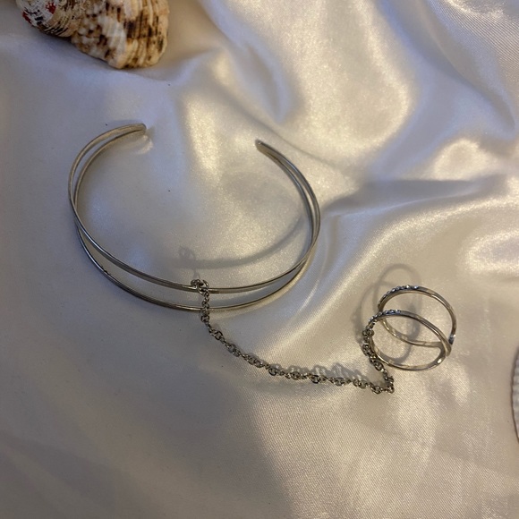 Silver Bracelet chained with silver diamond gemmed ring 💍 - Picture 6 of 13